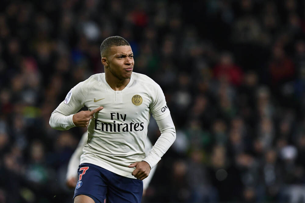 每体：巴萨签格伊可能性大降 利物浦是格伊下家热门+将签预合同